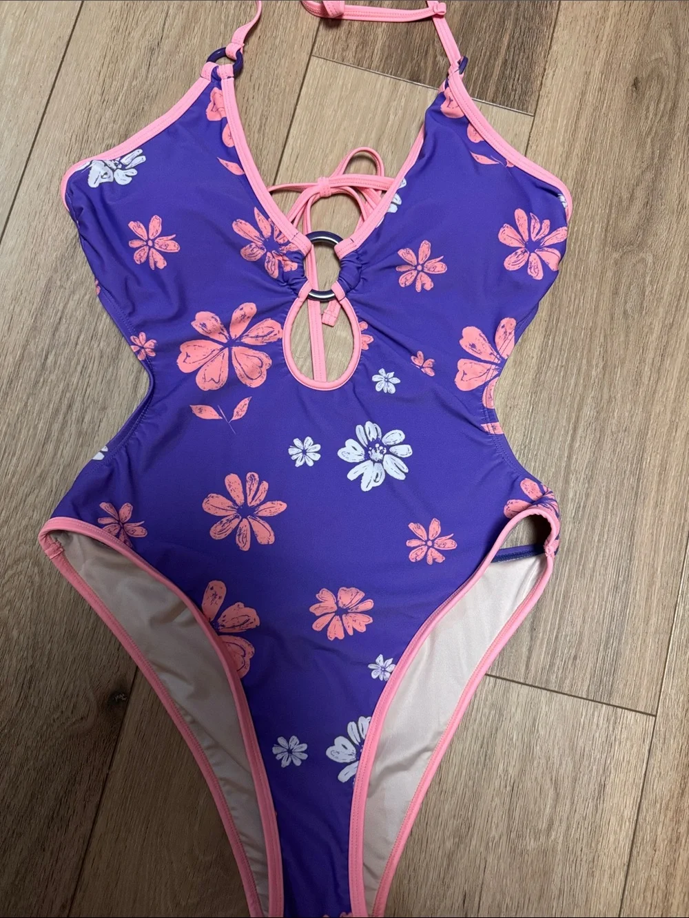 Cupshe NWT M Purple PINK Floral CUT OUT MONOKINI One-Piece SEXY Swimsuit